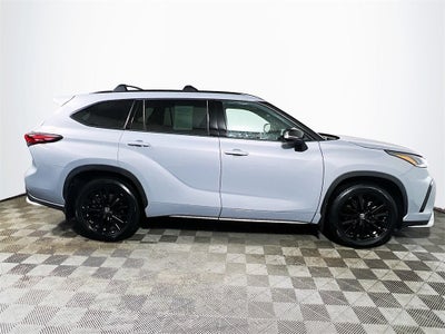 2025 Toyota Highlander XSE