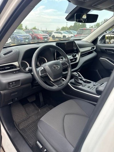 2025 Toyota Highlander LE