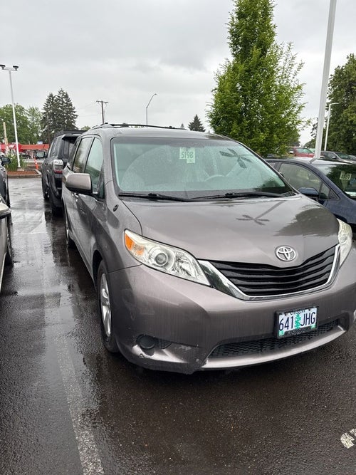 2013 Toyota Sienna Base