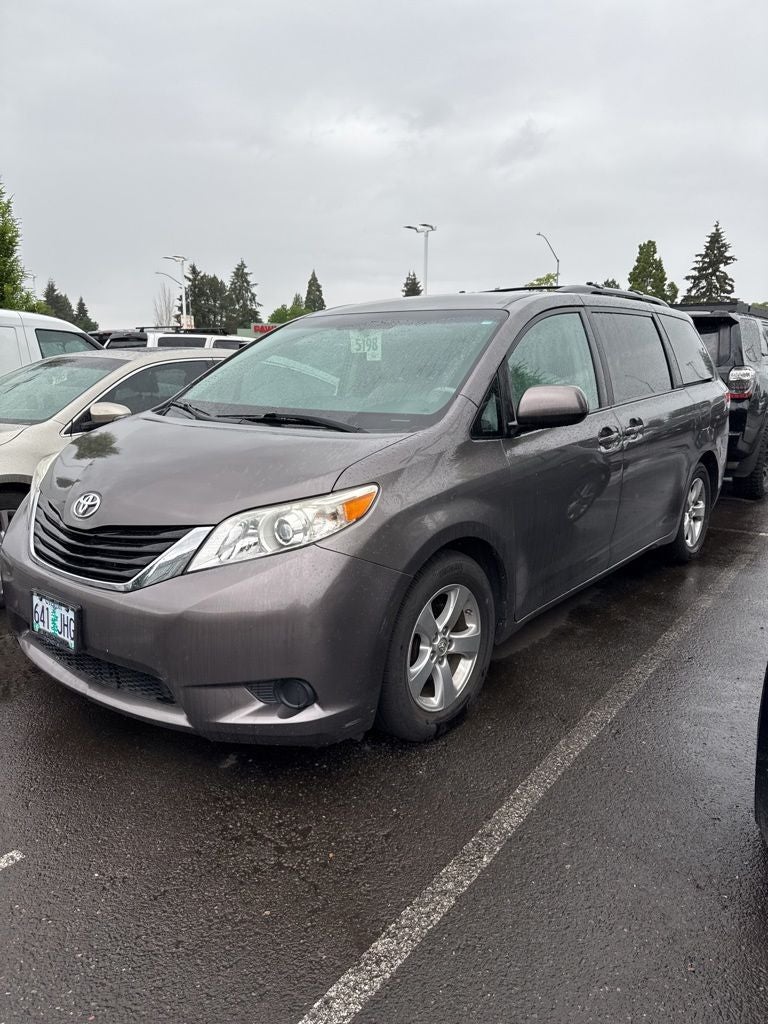 2013 Toyota Sienna Base