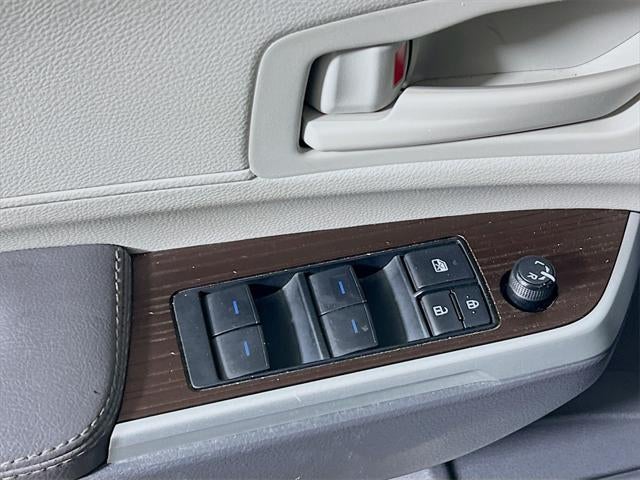 2024 Toyota Sienna LE 8 Passenger