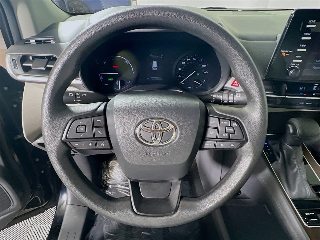 2024 Toyota Sienna LE 8 Passenger