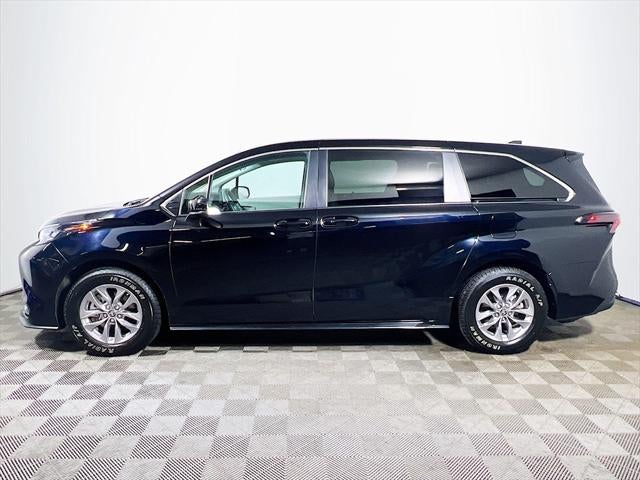 2024 Toyota Sienna LE 8 Passenger