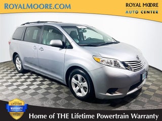 2017 Toyota Sienna LE 8 Passenger