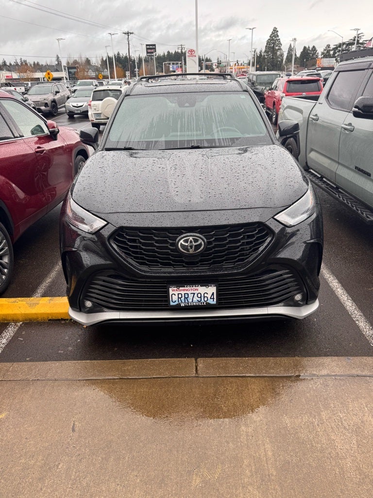 2022 Toyota Highlander XSE
