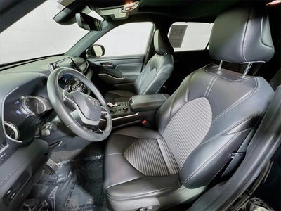 2022 Toyota Highlander XSE