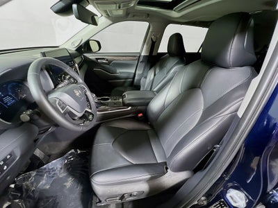 2025 Toyota Highlander Hybrid Limited