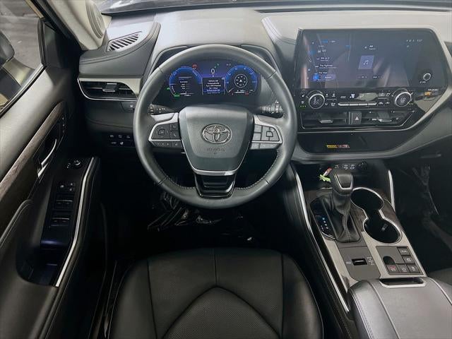 2025 Toyota Highlander Hybrid Limited