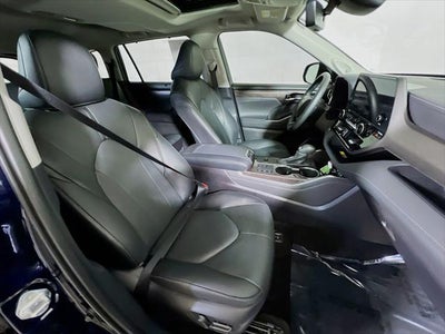 2025 Toyota Highlander Hybrid Limited