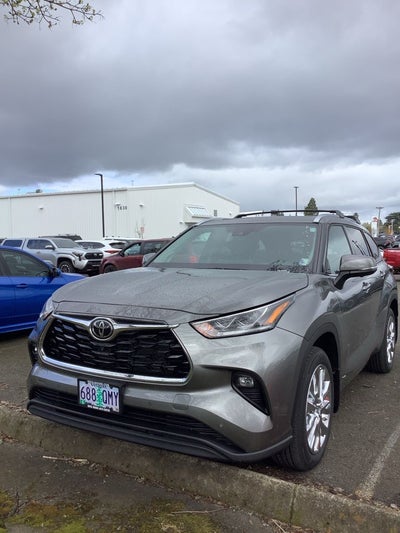 2025 Toyota Highlander Hybrid Limited