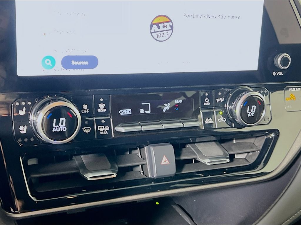 2025 Toyota Highlander Hybrid Limited