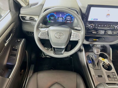 2025 Toyota Highlander Hybrid Limited
