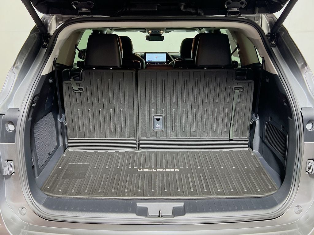 2025 Toyota Highlander Hybrid Limited