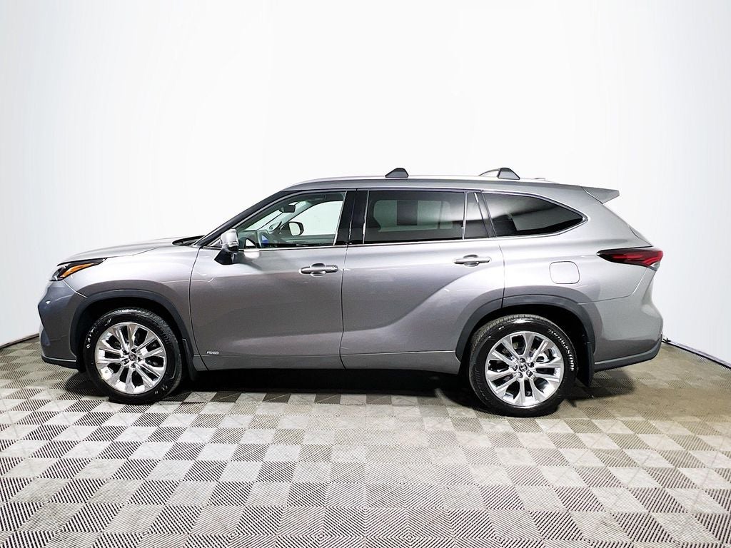 2025 Toyota Highlander Hybrid Limited