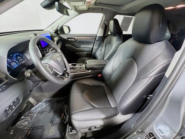 2025 Toyota Highlander Hybrid Limited
