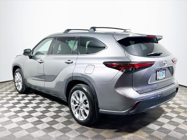 2025 Toyota Highlander Hybrid Limited