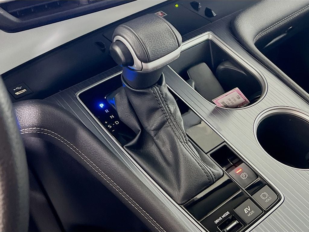 2025 Toyota Sienna XLE 8 Passenger