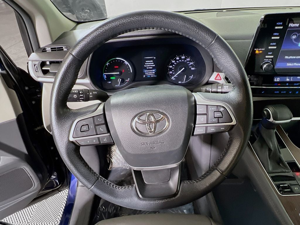 2024 Toyota Sienna XLE 8 Passenger