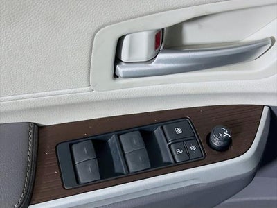 2024 Toyota Sienna XLE 8 Passenger