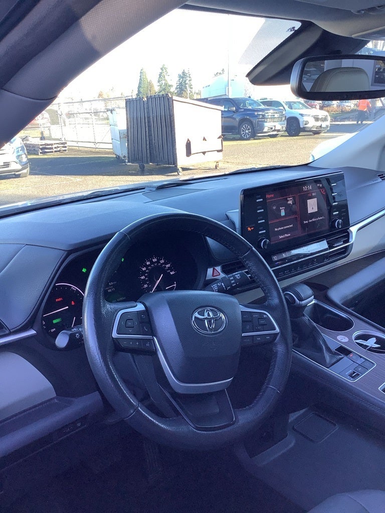 2024 Toyota Sienna XLE