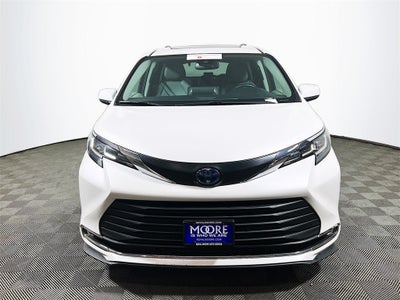 2023 Toyota Sienna XLE