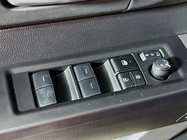 2023 Toyota Tundra Hybrid Platinum