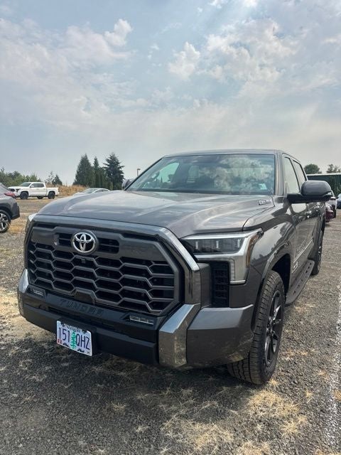 2025 Toyota Tundra Hybrid Platinum
