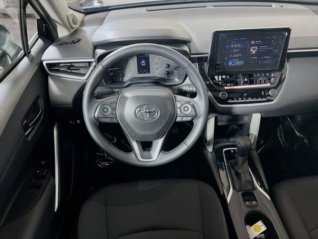 2025 Toyota Corolla Cross LE