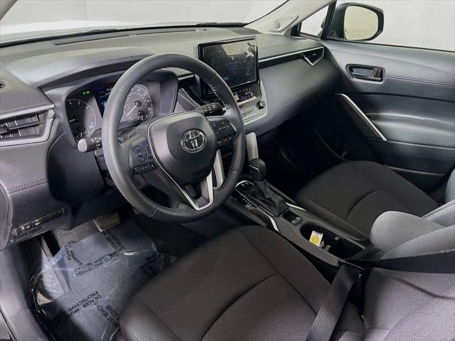 2025 Toyota Corolla Cross LE