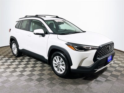 2024 Toyota Corolla Cross LE