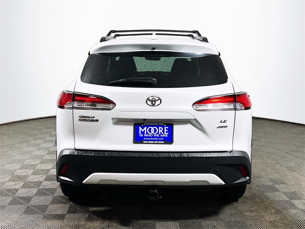 2024 Toyota Corolla Cross LE