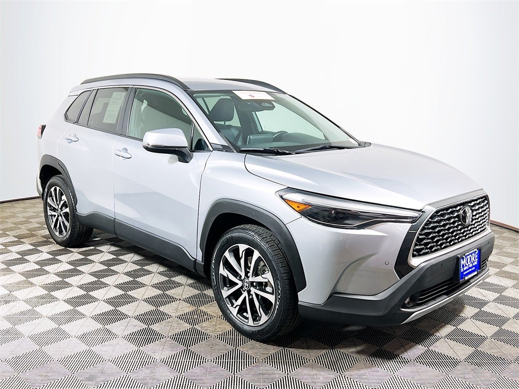 2023 Toyota Corolla Cross XLE