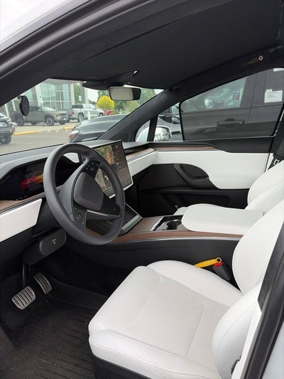 2023 Tesla Model X Standard Range