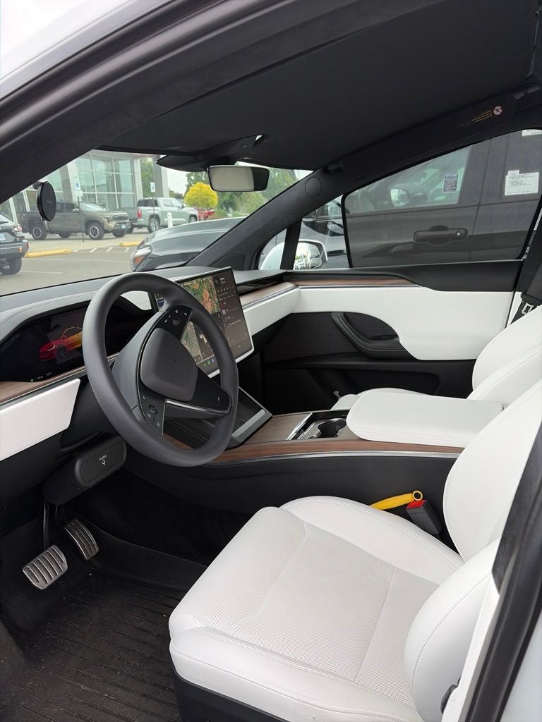 2023 Tesla Model X Standard Range