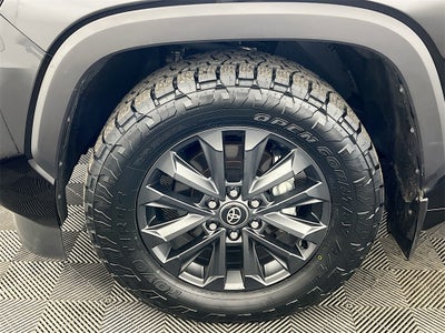 2024 Toyota Sequoia SR5