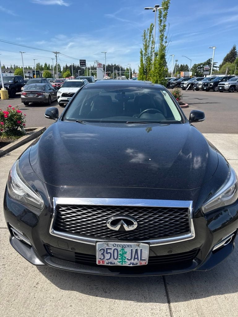 2016 INFINITI Q50 Hybrid Base