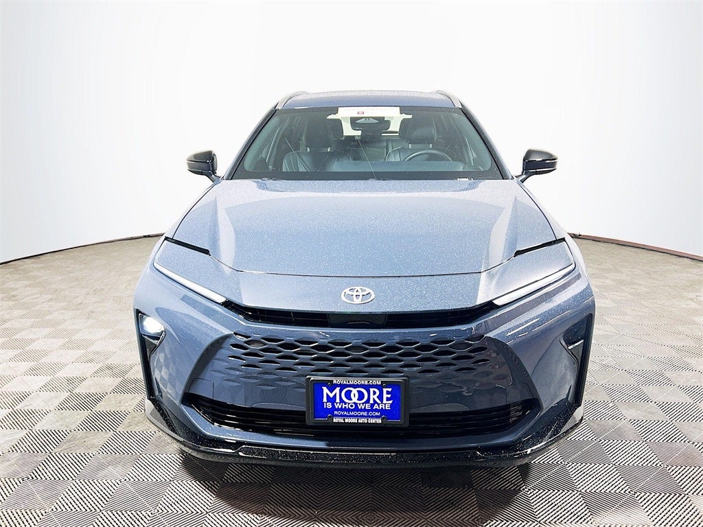 2025 Toyota Crown Signia XLE