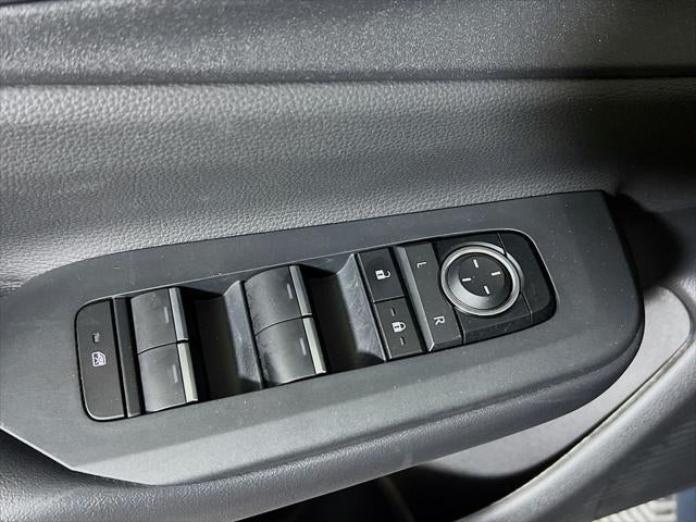2025 Toyota Prius Plug-In Hybrid XSE