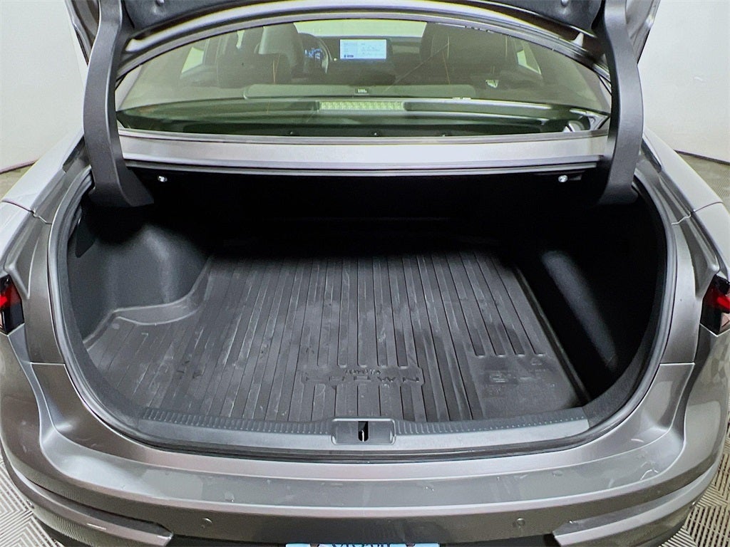 2025 Toyota Crown Platinum