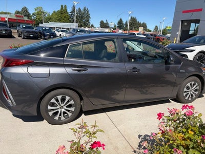 2021 Toyota Prius Prime LE