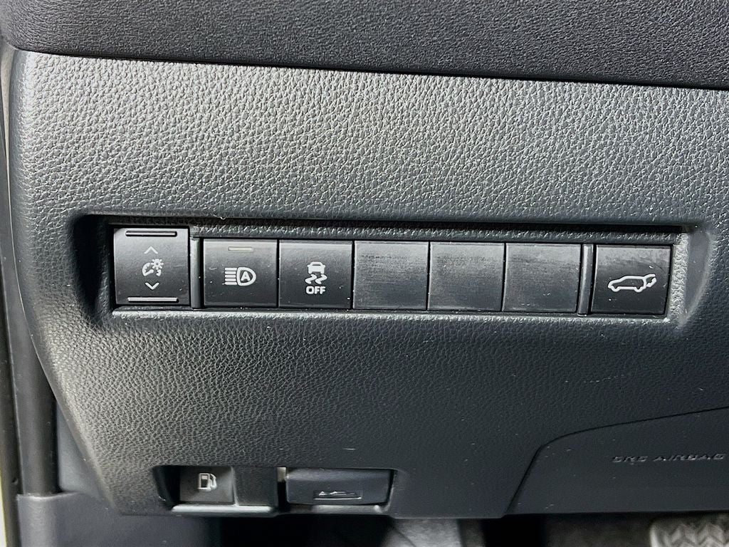 2024 Toyota Venza LE