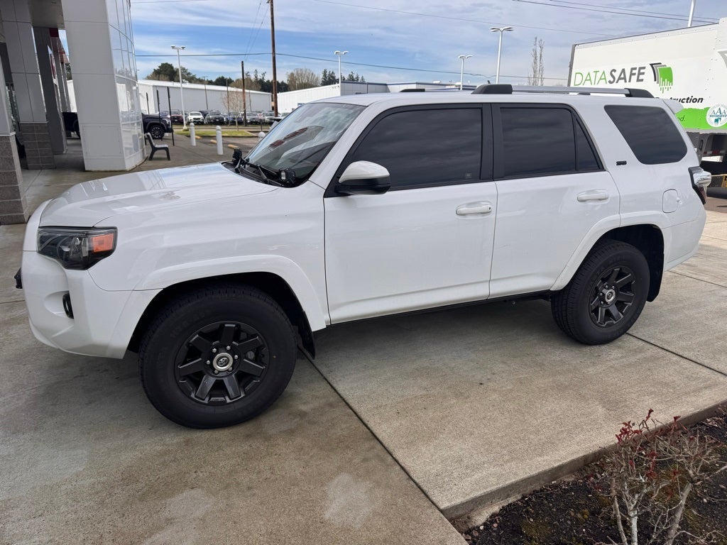 2020 Toyota 4Runner SR5