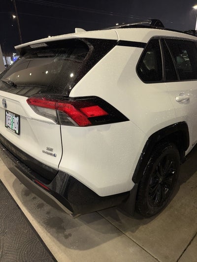 2023 Toyota RAV4 Hybrid SE