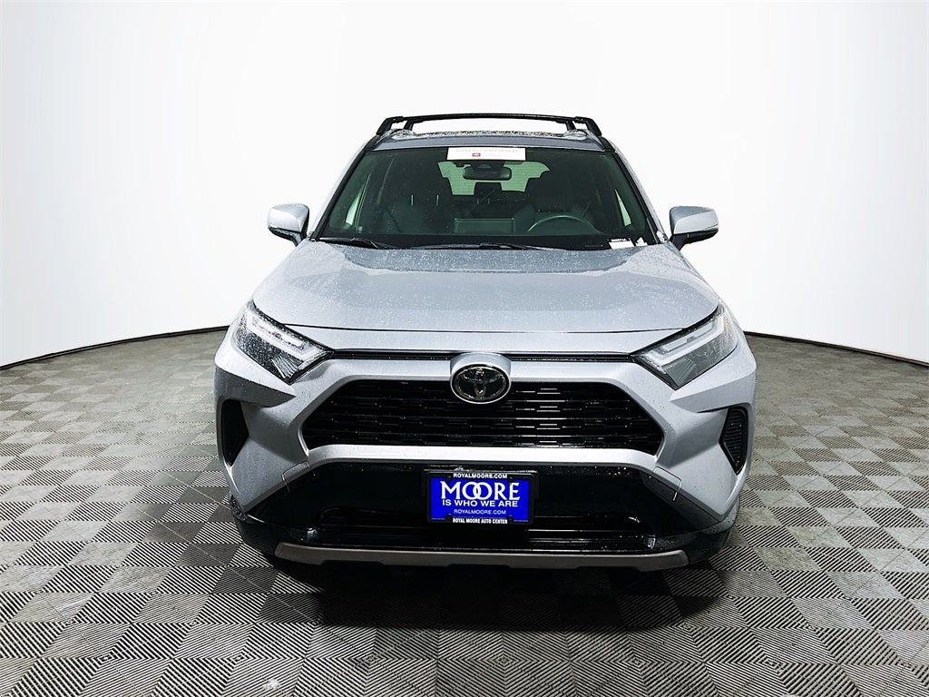 2025 Toyota RAV4 Hybrid SE