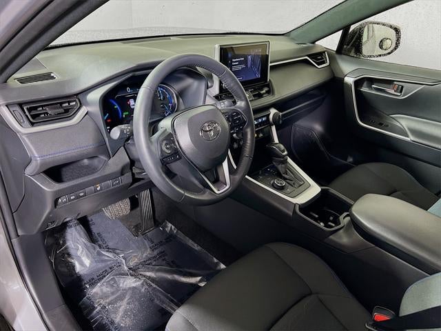 2025 Toyota RAV4 Hybrid SE