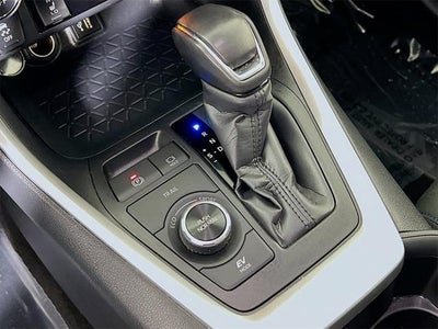 2025 Toyota RAV4 Hybrid SE