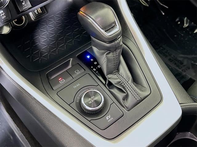 2025 Toyota RAV4 Hybrid SE