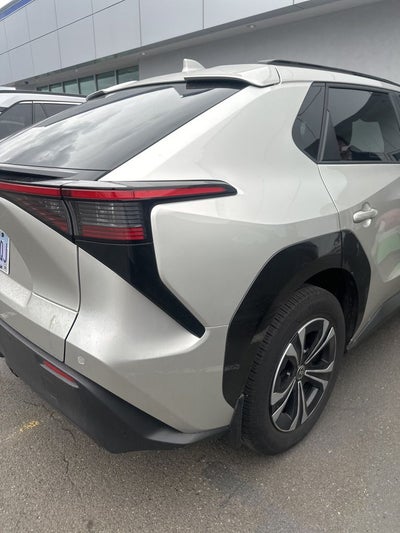 2025 Toyota bZ4X XLE