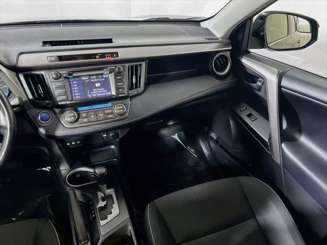 2017 Toyota RAV4 Hybrid XLE