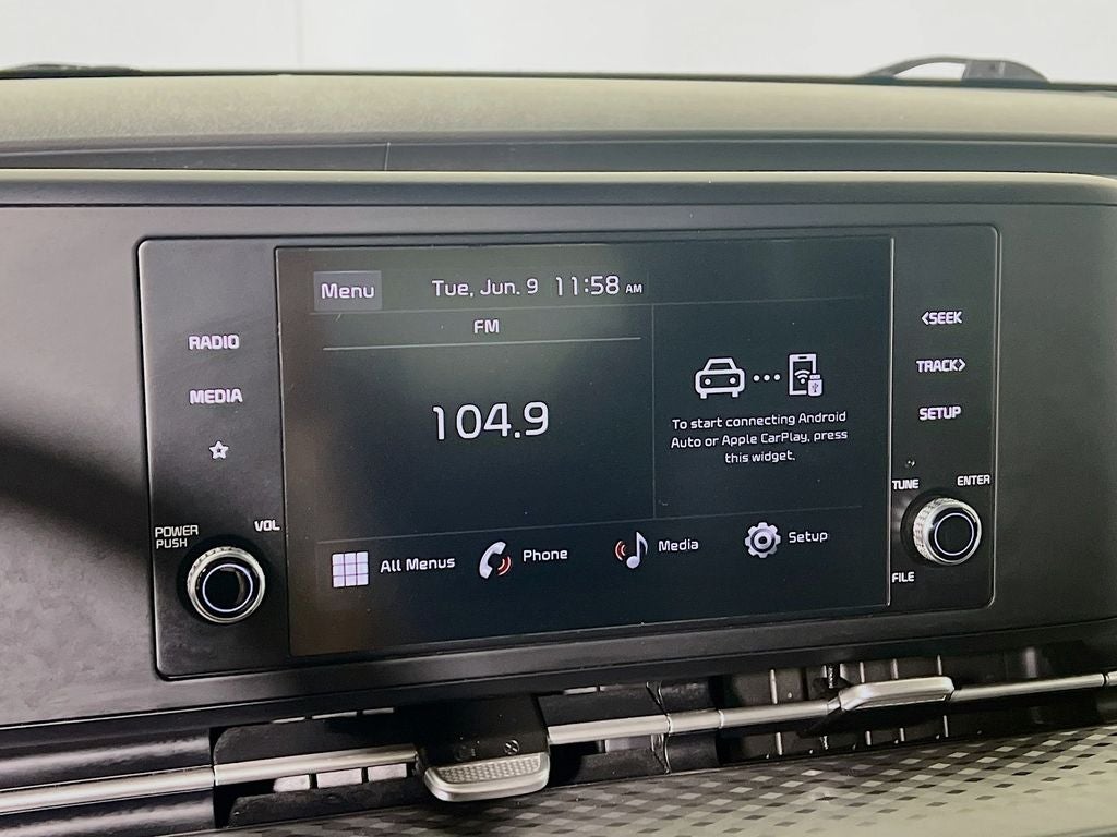2024 Kia Carnival LX